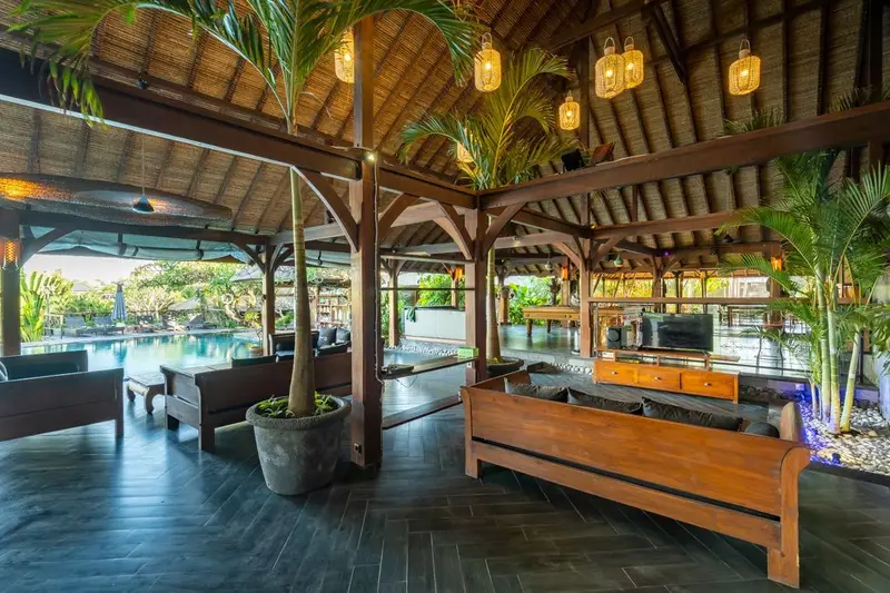 Eight Bungalow Wedding Venue, photo 14 of 16