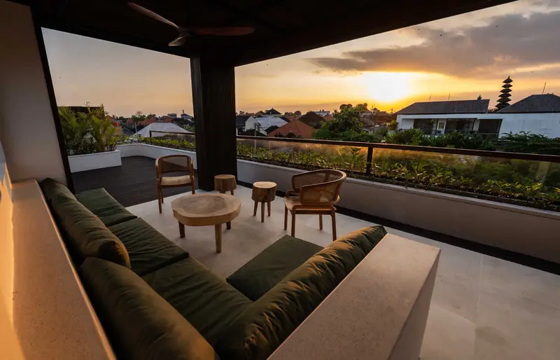 Three Bedroom Rooftop Patio Villa, photo 12 of 16