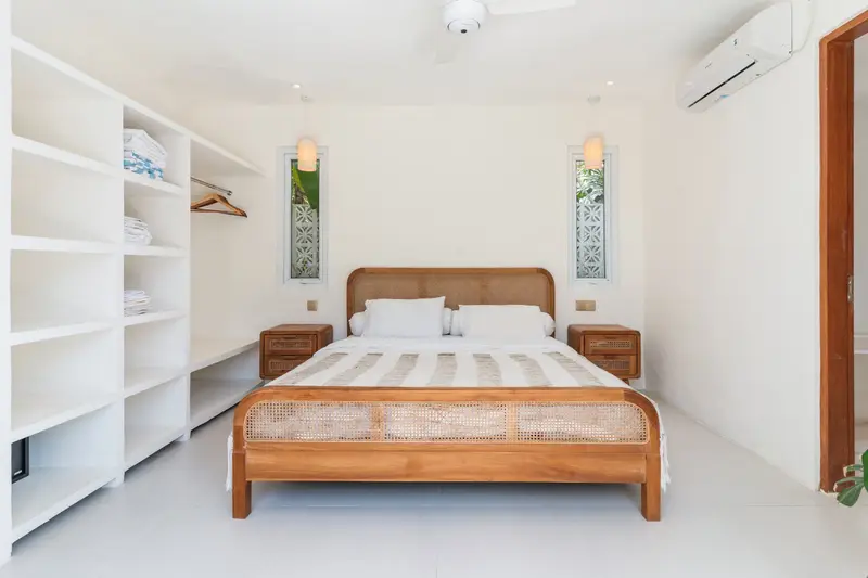 Mediterranean One Bedroom Villa, photo 4 of 16