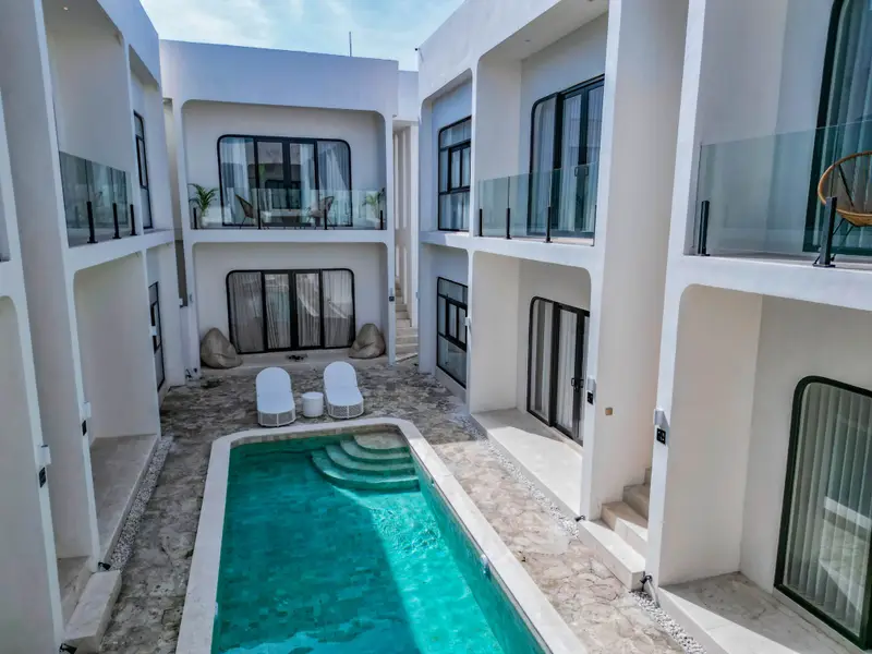 One Bedroom Apartment with Pool, photo 4 of 16