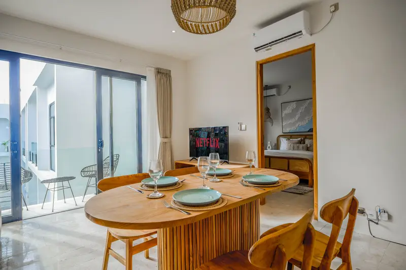 One Bedroom Apartment with Pool, photo 8 of 16