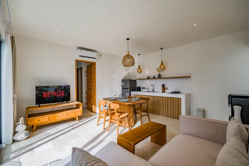 One Bedroom Apartment with Pool, photo 11 of 16