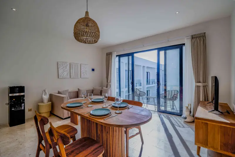 One Bedroom Apartment with Pool, photo 13 of 16