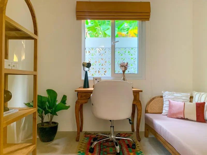 Mediterranean Villa with Home Office, photo 4 of 16
