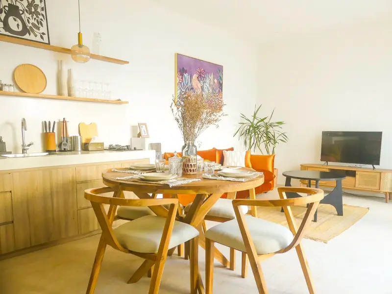Mediterranean Villa with Home Office, photo 7 of 16