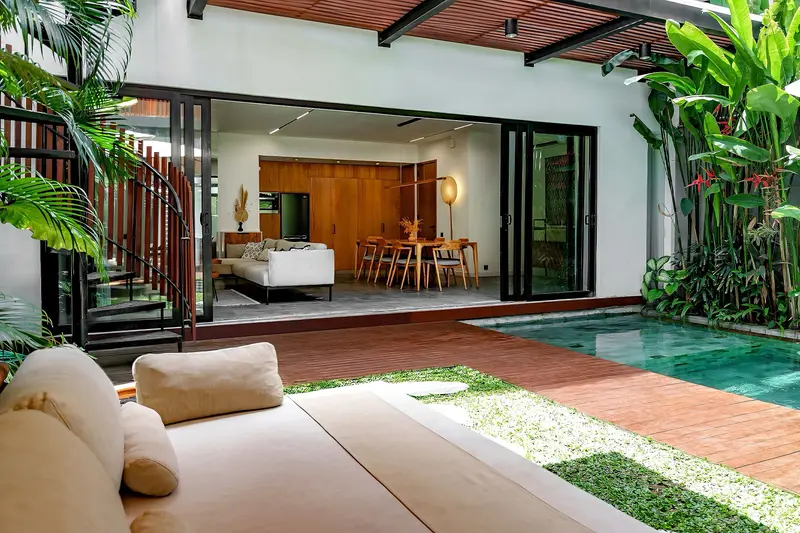 Four Bedroom Rooftop Deck Villa, photo 4 of 16