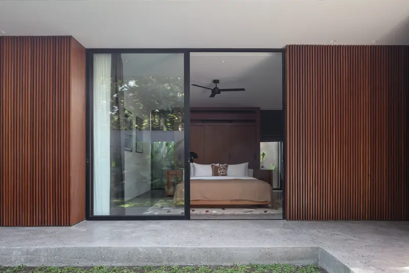 Mid-Century Freehold Pool Villa, photo 12 of 16