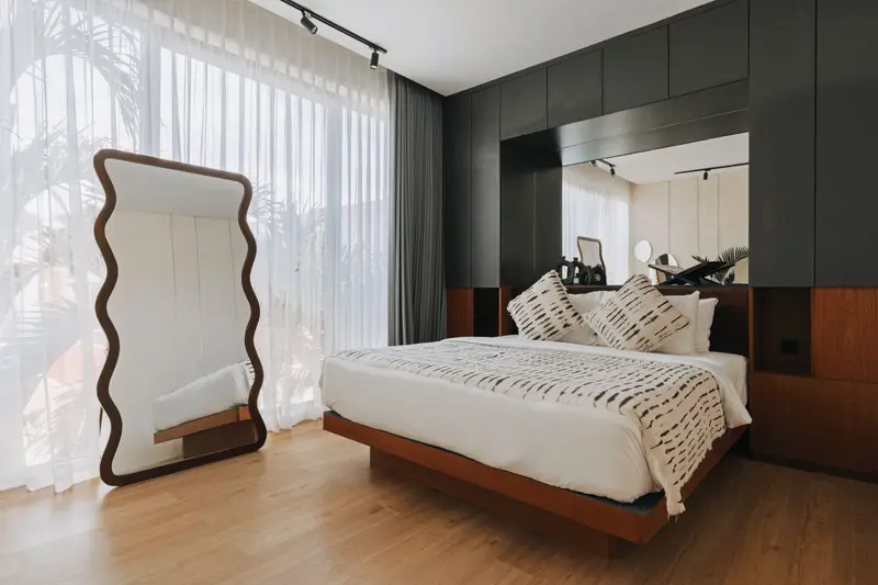Three Bedroom Villa with Workspace, photo 3 of 16