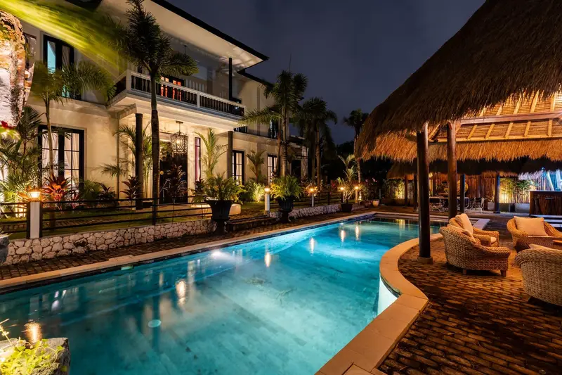 Five Bedroom Villa with Private Gym, photo 2 of 16